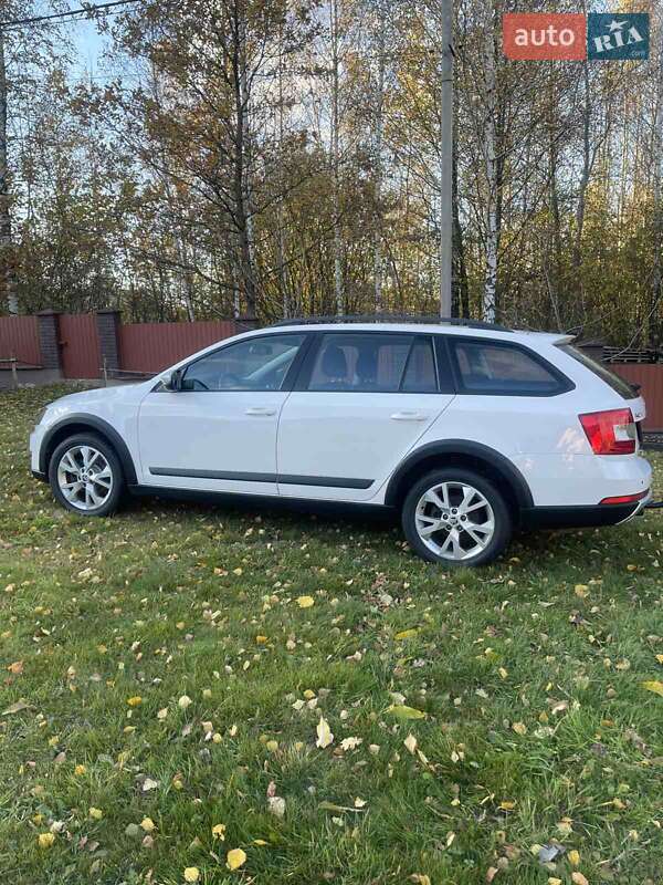 Універсал Skoda Octavia Scout 2015 в Долині