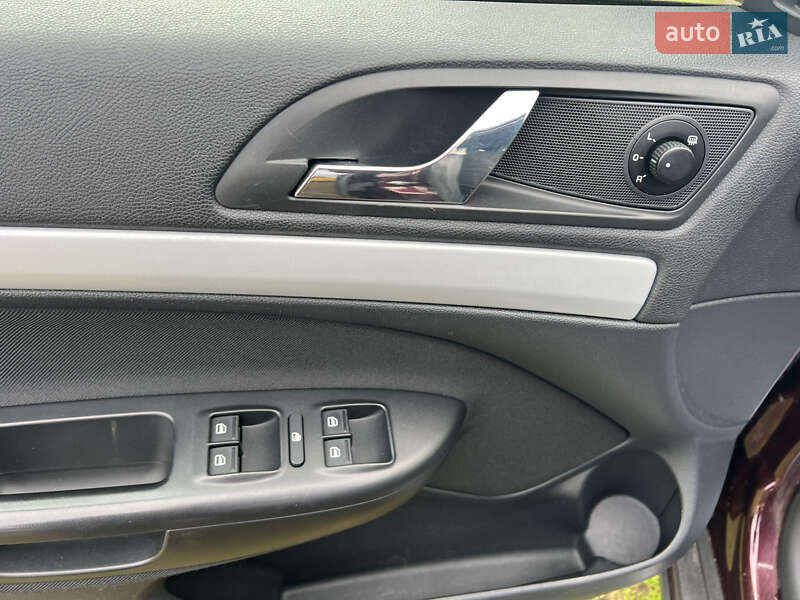 Универсал Skoda Octavia Scout 2009 в Рожище