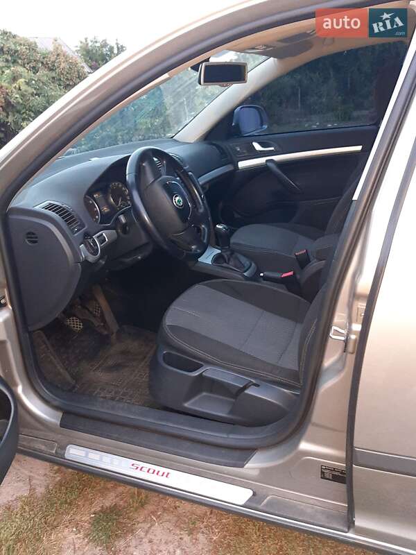 Универсал Skoda Octavia Scout 2012 в Смеле