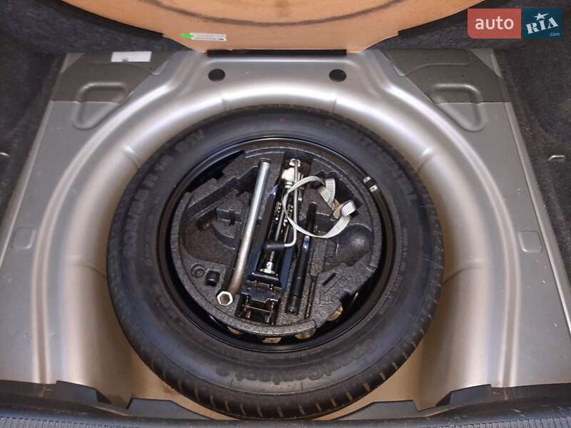 Универсал Skoda Octavia Scout 2012 в Смеле