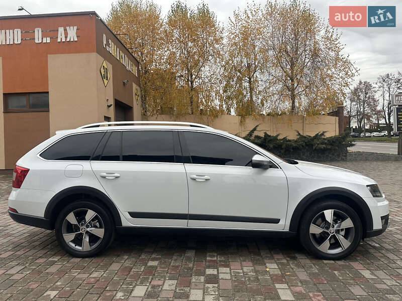 Універсал Skoda Octavia Scout 2015 в Рівному