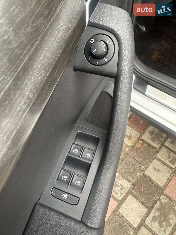 Універсал Skoda Octavia Scout 2015 в Рівному