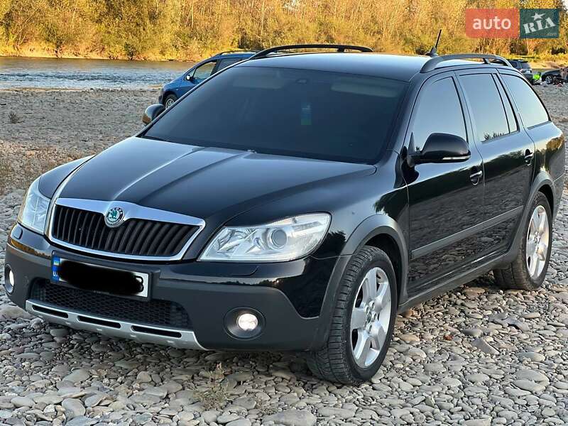 Универсал Skoda Octavia Scout 2011 в Виноградове фото 16 Универсал Skoda Octavia Scout 2011 в Виноградове