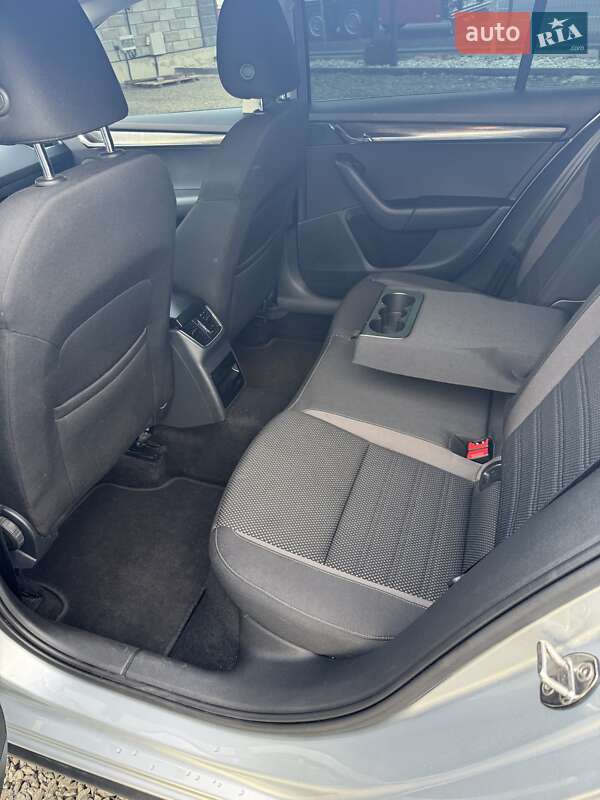 Універсал Skoda Octavia Scout 2019 в Шептицькому