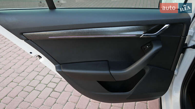 Универсал Skoda Octavia Scout 2019 в Львове