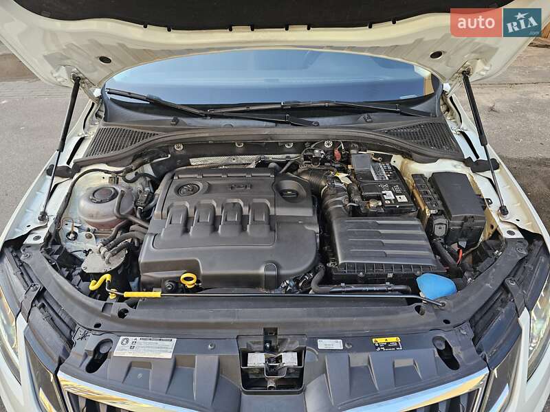Универсал Skoda Octavia Scout 2017 в Киеве фото 22 Универсал Skoda Octavia Scout 2017 в Киеве