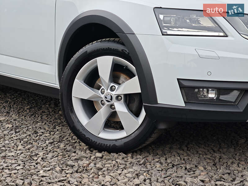 Универсал Skoda Octavia Scout 2018 в Луцке фото 8 Универсал Skoda Octavia Scout 2018 в Луцке