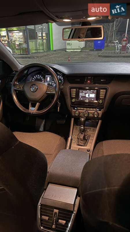 Універсал Skoda Octavia Scout 2014 в Ужгороді