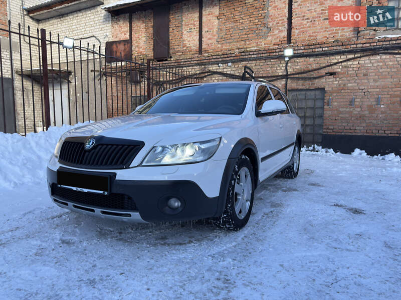 Skoda Octavia Scout 2011