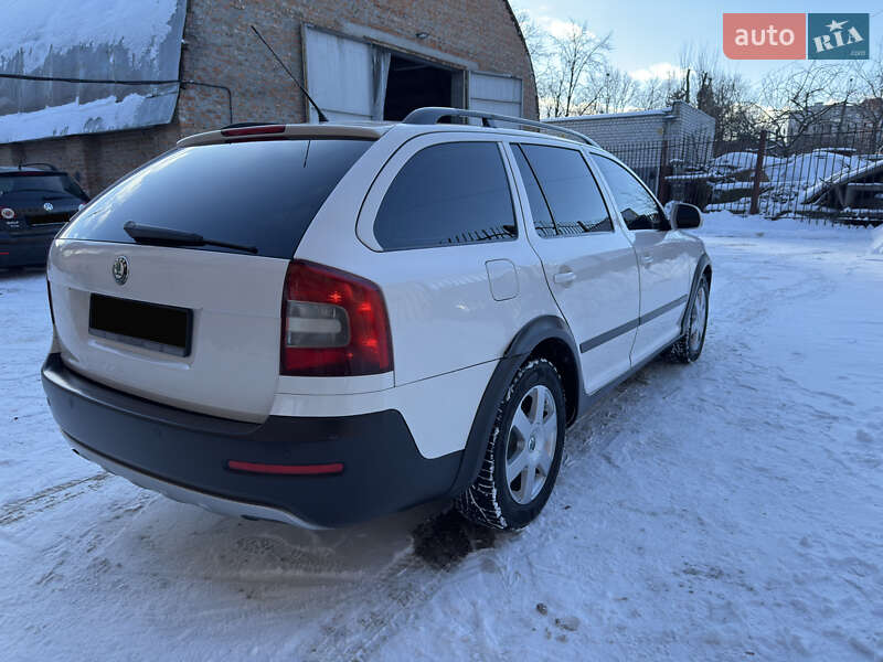 Універсал Skoda Octavia Scout 2011 в Черкасах
