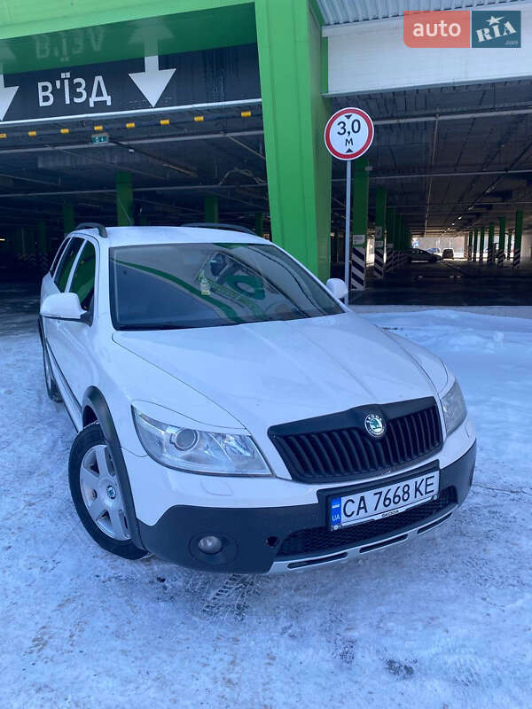 Skoda Octavia Scout 2011