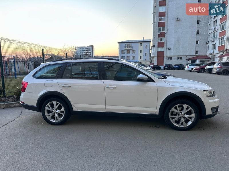 Skoda Octavia Scout 2017