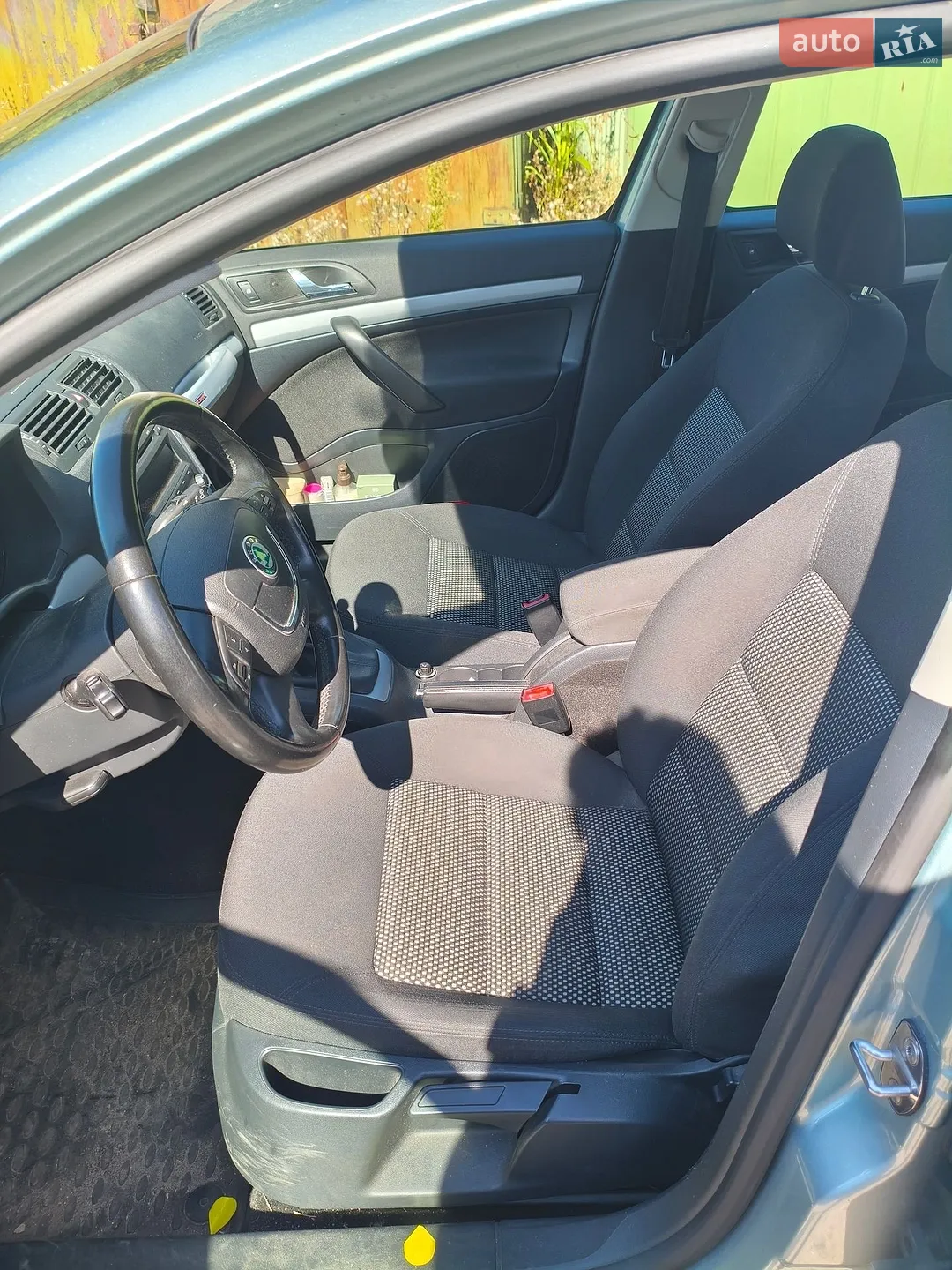 2010 Skoda Octavia - мініатюра 6