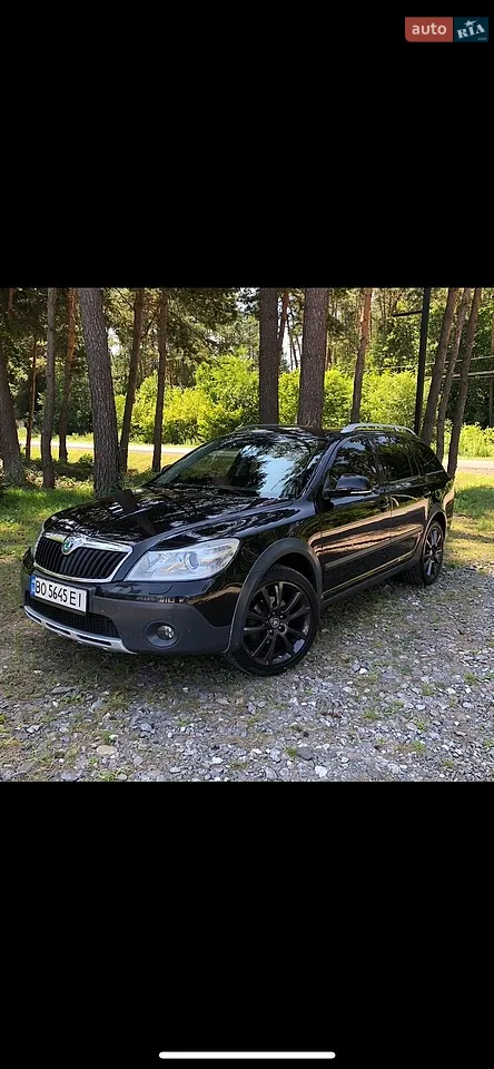 2010 Skoda Octavia - мініатюра 13