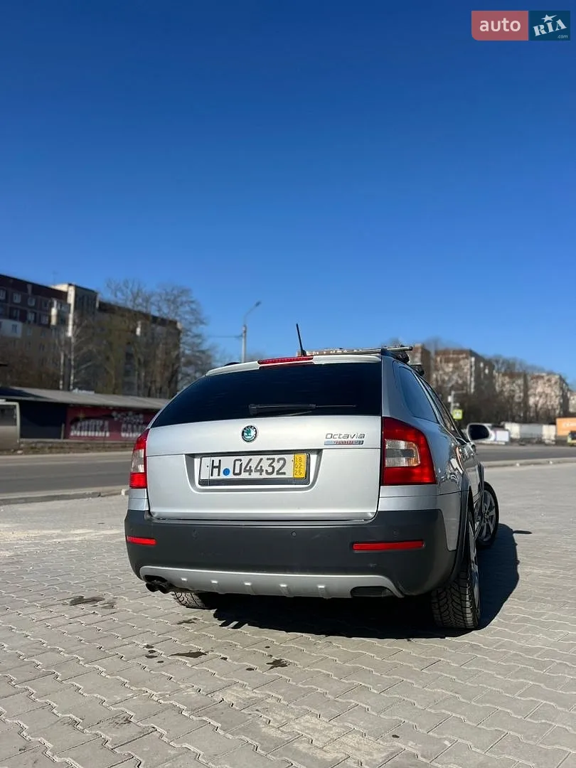 2011 Skoda Octavia - мініатюра 10