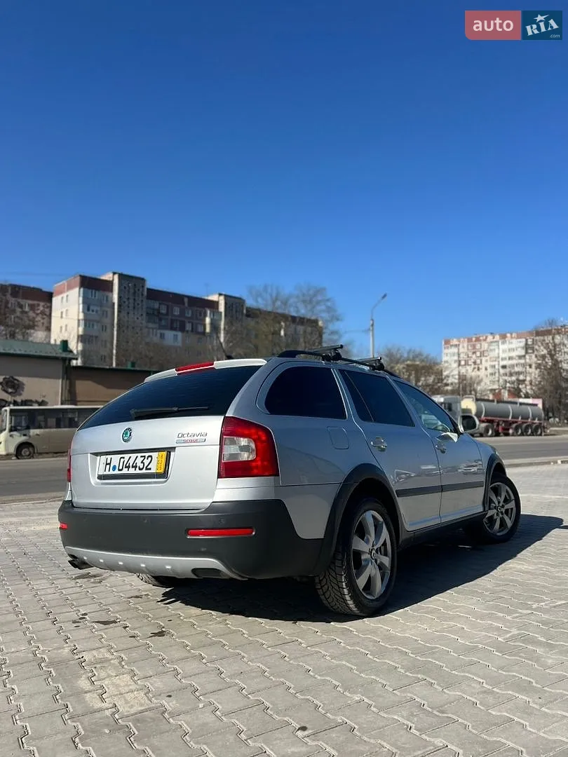 2011 Skoda Octavia - мініатюра 11