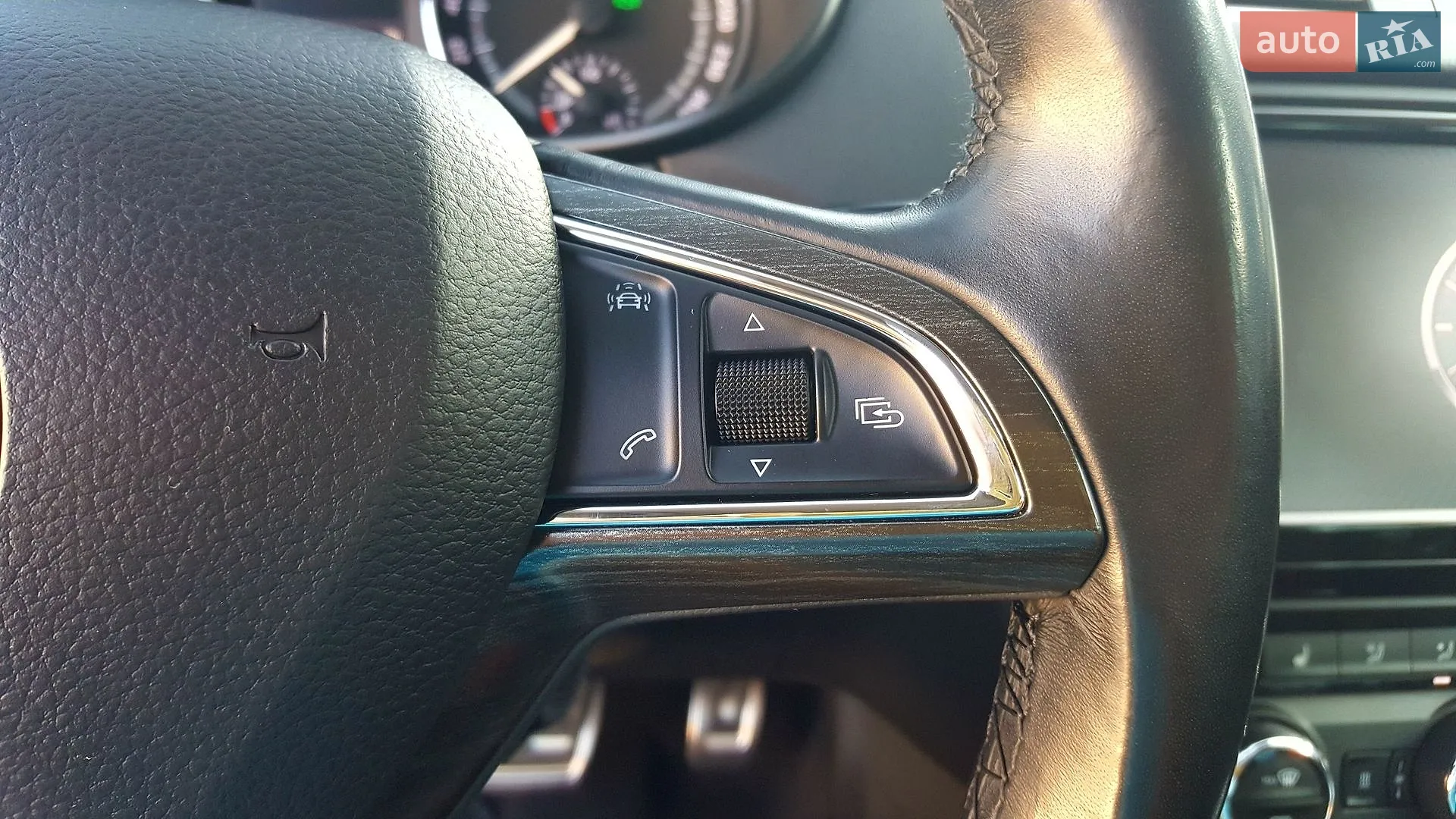 2016 Skoda Octavia - мініатюра 38