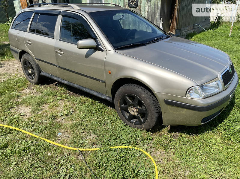 Skoda Octavia Tour