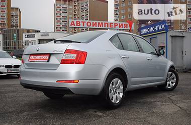 Седан Skoda Octavia 2014 в 