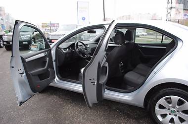 Седан Skoda Octavia 2014 в 