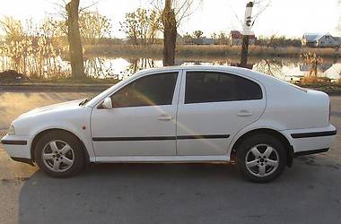 Седан Skoda Octavia 1999 в Рокитному