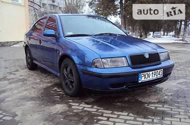 Седан Skoda Octavia 1998 в Жидачове