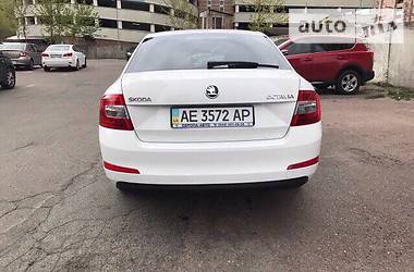 Седан Skoda Octavia 2013 в Киеве