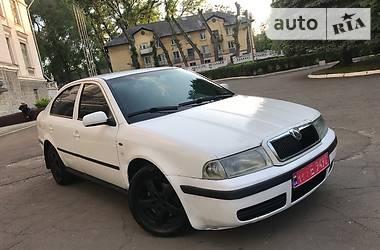 Седан Skoda Octavia 2002 в Каменском