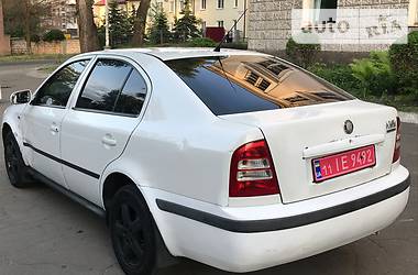 Седан Skoda Octavia 2002 в Каменском