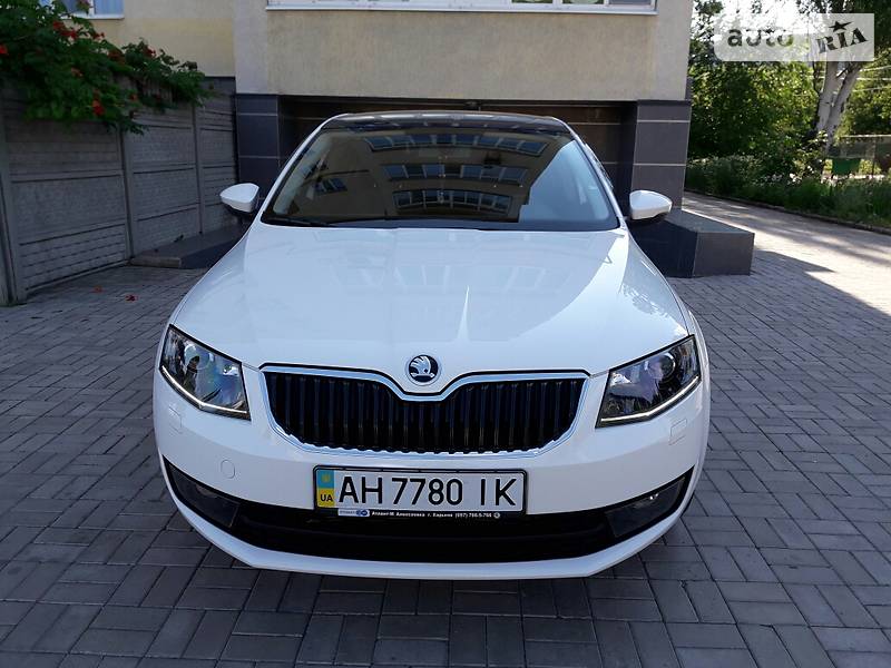 Седан Skoda Octavia 2015 в Днепре