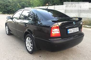 Седан Skoda Octavia 2004 в Харькове