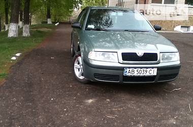 Хетчбек Skoda Octavia 2003 в 