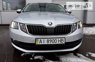 Седан Skoda Octavia 2017 в Киеве