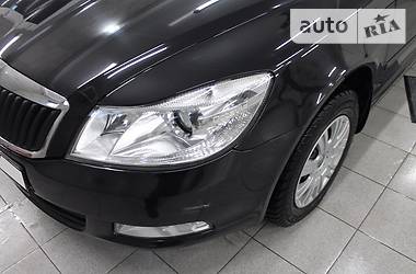 Седан Skoda Octavia 2010 в Днепре