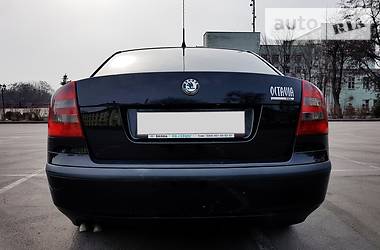 Седан Skoda Octavia 2009 в 