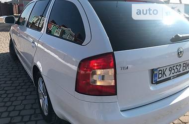 Универсал Skoda Octavia 2012 в Ровно