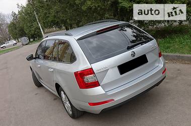 Универсал Skoda Octavia 2014 в Ужгороде