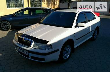 Седан Skoda Octavia 2002 в Луцьку