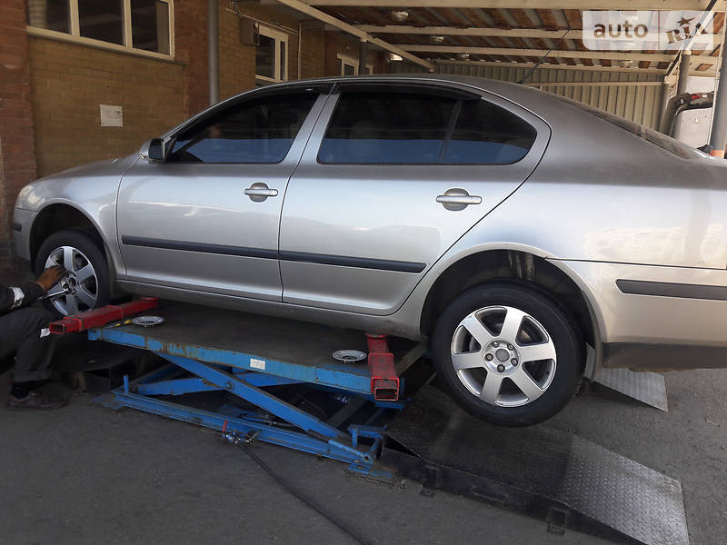 Седан Skoda Octavia 2008 в Черкассах