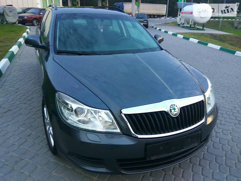 Универсал Skoda Octavia 2010 в Бродах