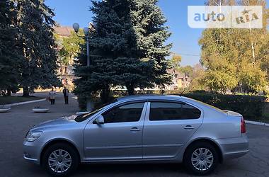 Седан Skoda Octavia 2009 в Каменском