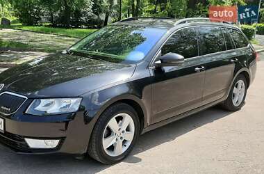 Универсал Skoda Octavia 2014 в Коростене