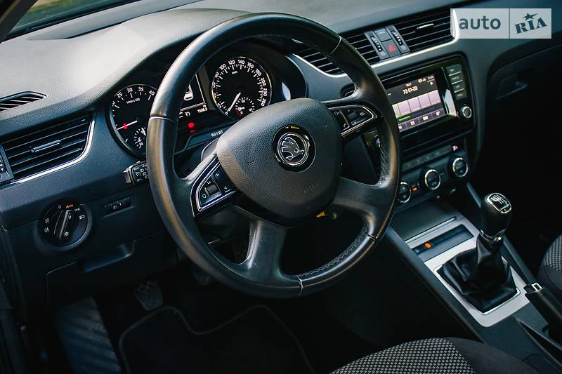 Универсал Skoda Octavia 2015 в Хмельницком
