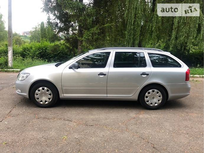 Универсал Skoda Octavia 2011 в Черновцах