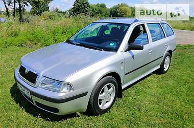 Универсал Skoda Octavia 2003 в Белой Церкви