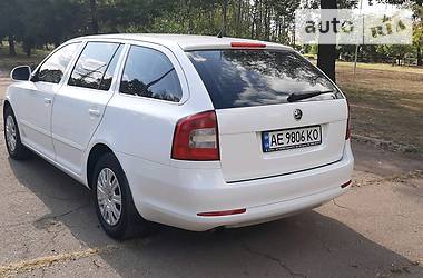 Универсал Skoda Octavia 2013 в Кривом Роге