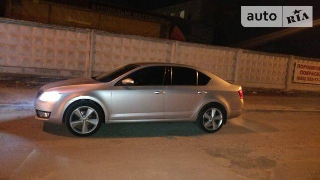 Хетчбек Skoda Octavia 2013 в Києві