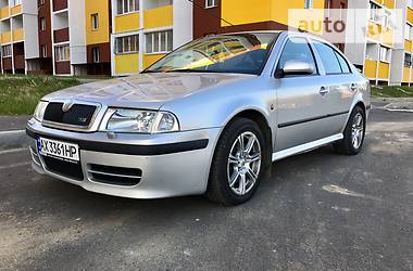 Хэтчбек Skoda Octavia 2001 в Харькове