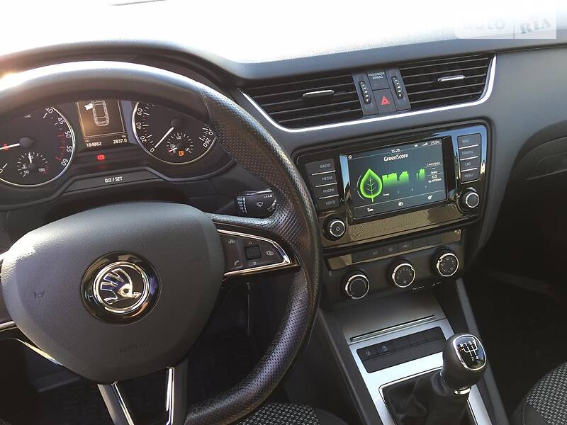Універсал Skoda Octavia 2016 в Ужгороді