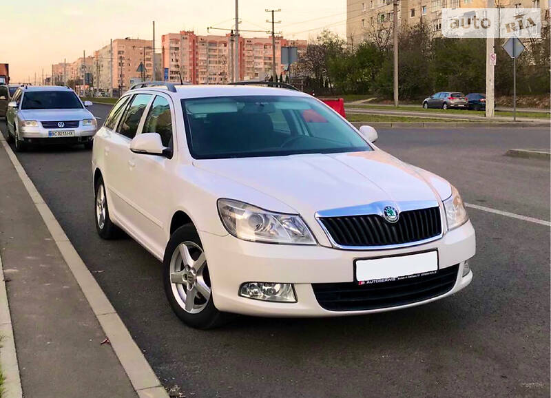 Универсал Skoda Octavia 2009 в Львове